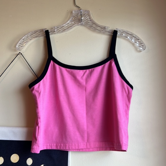 Pink Graphic Crop Top - Picture 4 of 5